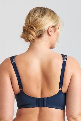 Miss Mary of Sweden Fauna Bra in Saudi Arabia