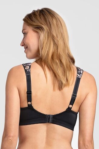 Miss Mary of Sweden Fauna Bra in Saudi Arabia