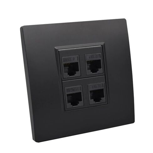 لوحة مقبس توسيع سوداء ذات 4 منافذ CAT6 RJ45 أنثى مقاس 86 × 86 مم in Kuwait