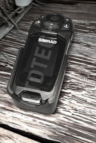Remote Holder fits Simrad Recon Freesteer – Secure Mount for Trolling Motor Remote Control. Made by Angler for Anglers. Manufactured in The USA in Saudi Arabia