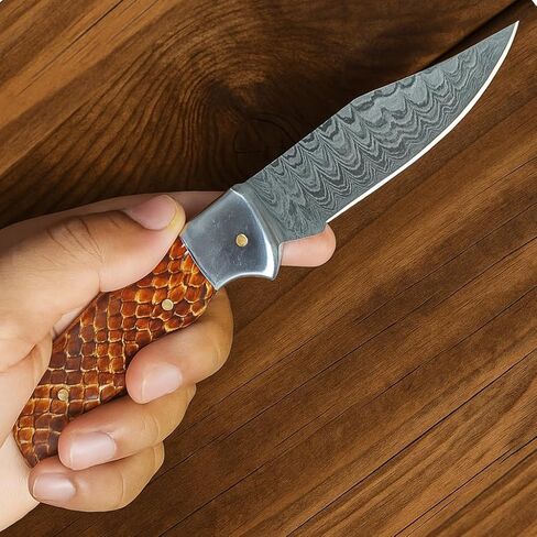 هدية عيد الميلاد للصيادين - سكين دمشقي قابل للطي مصنوع يدويًا مع مبراة | سكاكين صيد الجيب بغمد جلدي | مقبض من الراتنج، سكاكين بقاء مريحة في الهواء الطلق للصيد والتخييم والمشي لمسافات طويلة in Kuwait