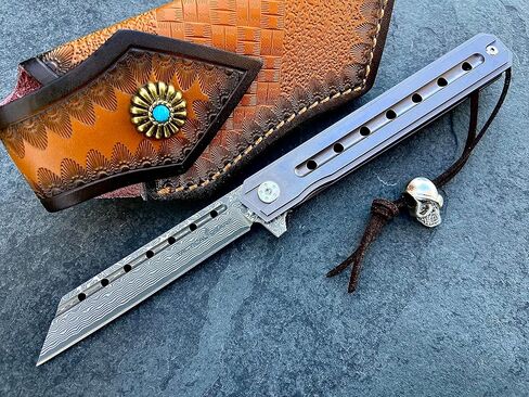 سكين جيب دمشقي من TACTICAL GEARZ، Onyx XT، مقبض تيتانيوم Tc4، 67 شفرة دمشقية متعددة الطبقات وVG10 Core (حزمة الوحش البلاتينية XT) in Kuwait