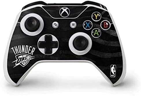 ملصق Skinit المخصص للألعاب متوافق مع وحدة تحكم Xbox One S - تصميم طباعة حيوانات أسود مرخص رسميًا من NBA Oklahoma City Thunder in Saudi Arabia