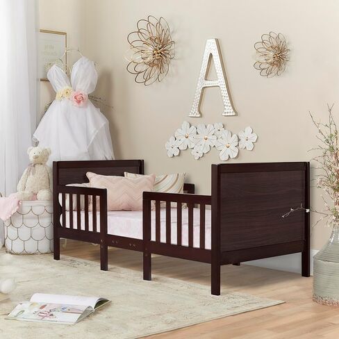 Dream On Me Hudson 3-in-1 Convertible Toddler Bed, 4 Safety Guard Rails, Low-to-Floor Design, Greenguard Gold & BSA Certified, Solid New Zealand Pinewood, Converts to Chairs & Table – White in Saudi Arabia