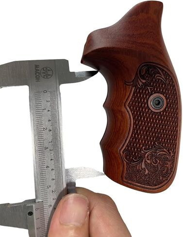مقابض خشبية جديدة مصنوعة يدويًا من خشب Padauk متوافقة مع إطار Taauuruss الصغير، M 85، 38 Special 2"، منقوشة على شكل زهرة ومفتوحة من الخلف #TSmall03 in Kuwait