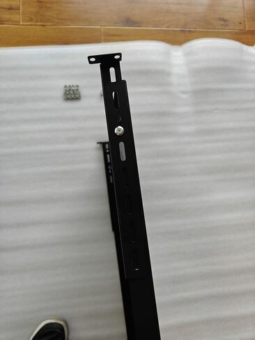 رف خادم 1U قابل للتعديل بعمق 28-34.4 بوصة، تصميم مزود بفتحات تهوية لـ 4 رفوف وخزائن كمبيوتر، سعة تحميل شديدة التحمل 80 كجم in Kuwait