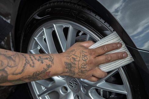 Dinowax Tire Dressing | High Gloss Long Lasting Automotive Dressing | Professional-Grade (640 Oz) in Saudi Arabia