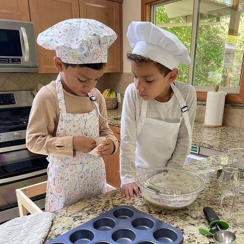 مجموعة هدايا مريلة وقبعة الشيف للأطفال من Dapper&Doll - مقاسات الأطفال الصغار والأطفال - لطيفة وممتعة للغاية in Saudi Arabia