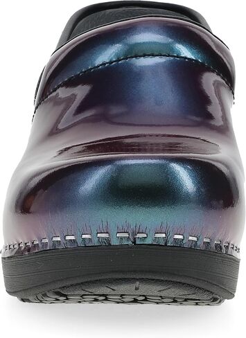 Dansko XP 2.0 Clogs for Women – Lightweight Slip Resistant Footwear for Comfort and Support – Ideal for Long Standing Professionals, Black Waterproof, 8.5-9 Wide US in Kuwait