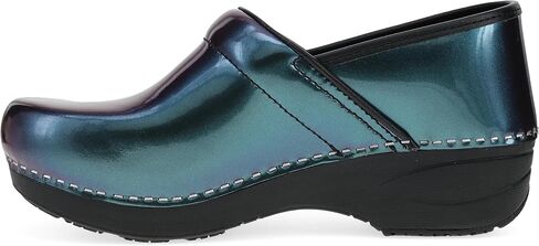 Dansko XP 2.0 Clogs for Women – Lightweight Slip Resistant Footwear for Comfort and Support – Ideal for Long Standing Professionals, Black Waterproof, 8.5-9 Wide US in Kuwait