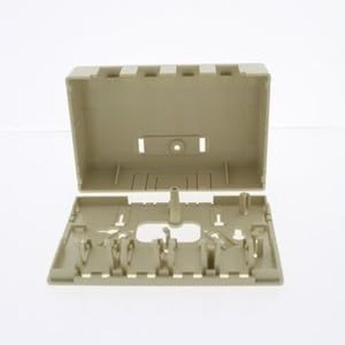 #US عاجي 4-Port Data Voice Media Keystone Housing Suace Mount Box ISB4EI in Kuwait