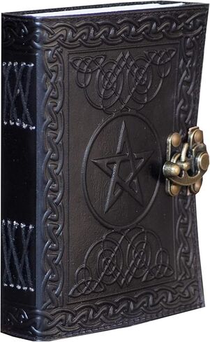 مجلة الساحرة الجلدية الخماسي الأسود 7 × 5 بوصة منقوشة فارغة كتاب الإملائي من مجلات الظلال مع قفل المشبك الخماسي يكا الوثنية لوازم السحر دفتر ورقة غير مبطنة in Kuwait