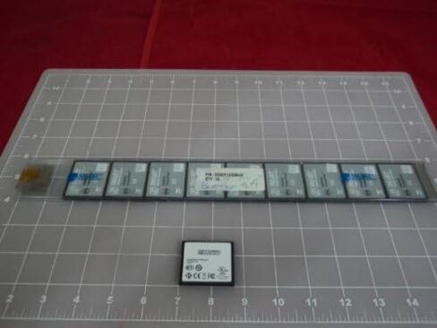 10 تقنيات وحدات ذكية SG9CF1GSMB4I فلاش مدمج صناعي T11173 in Saudi Arabia
