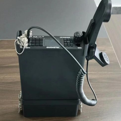 GUOHETEC PMR-171 TBR-119 ميكروفون بمقبض تكتيكي محمول للاستماع وإطلاق جهاز الإرسال والاستقبال المدمج (TBR-119) in Kuwait