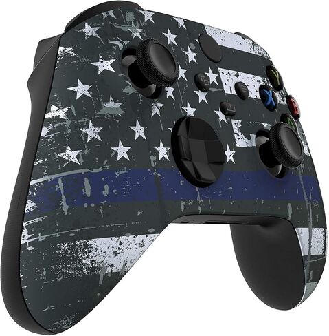 حزمة وحدة التحكم المخصصة Blue Line - تتضمن وحدة التحكم اللاسلكية المخصصة Blue Line لأجهزة Xbox Series X/S وXbox One والكمبيوتر الشخصي وكابل USB-C المضفر وحقيبة حماية عالمية in Kuwait