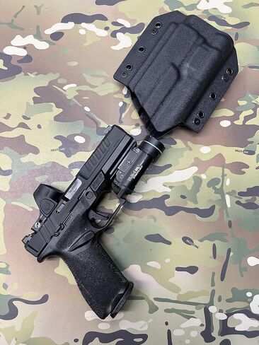 الحافظة السوداء Kydex لـ Springfield Echelon Streamlight TLR-1، TLR-1 HL in Kuwait