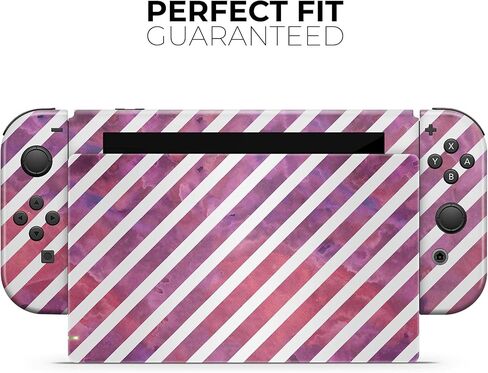 Design Skinz - متوافق مع Nintendo DSi XL - غطاء حماية من الفينيل مقاوم للخدش وقابل للإزالة - خطوط بيضاء مائلة على سطح الجرونج الوردي والأرجواني in Saudi Arabia