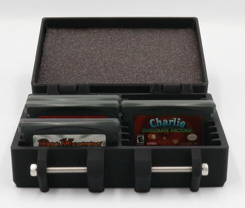 حقيبة حمل واقية متوافقة مع لعبة Game Boy Advance - تحمل 18 لعبة in Kuwait