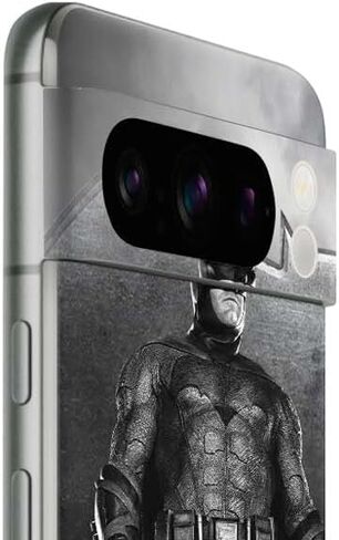 غلاف هاتف من Skinit متوافق مع Google Pixel 8 Pro - تصميم ملصق Batman مرخص رسميًا من The Justice League (2017) in Saudi Arabia