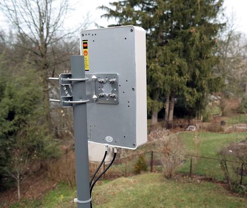 Proxicast 4G / LTE / 5G Cross-Polarized (MIMO) 7-10 dBi High-Gain Fixed-Mount Outdoor Directional Panel Antenna (Renewed) in Saudi Arabia