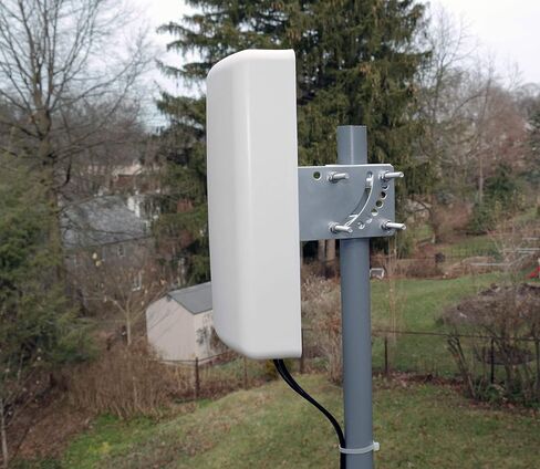 Proxicast 4G / LTE / 5G Cross-Polarized (MIMO) 7-10 dBi High-Gain Fixed-Mount Outdoor Directional Panel Antenna (Renewed) in Saudi Arabia