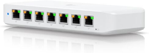 Ubiquiti Ultra 210W 8-Port Managed Switch 8X Gigabit Ethernet (7X PoE)، 1x PoE (zur Stromversorgung)، محول تيار متردد 210 وات in Saudi Arabia