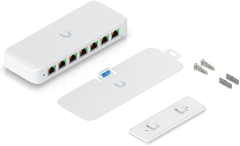 Ubiquiti Ultra 210W 8-Port Managed Switch 8X Gigabit Ethernet (7X PoE)، 1x PoE (zur Stromversorgung)، محول تيار متردد 210 وات in Saudi Arabia