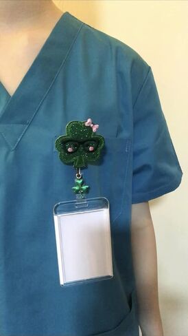 St Patrick's Day Badge Reel, Sparkle glitter Clover Badge Reel, Retractable Name Card Badge Holder Reel with Alligator Clip, 24 inches Thick Pull Cord in Saudi Arabia
