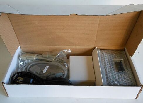 الصندوق الأسود KVM Extender VGA PS/2 RS232 CATX تعويض الانحراف الوصول الفردي in Kuwait