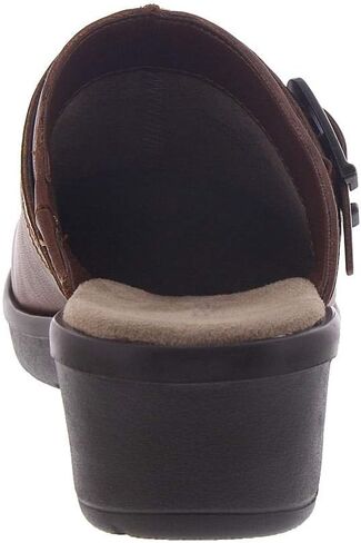 Easy Spirit Women's Pine Clog in Saudi Arabia