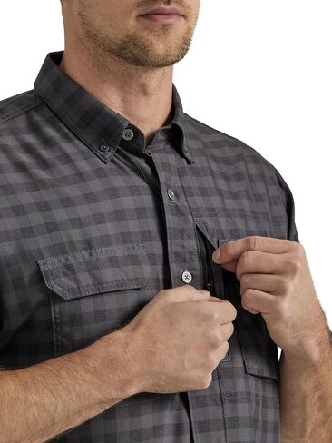 قميص عمل Wrangler Riggs Workwear للرجال مقاوم للهب بجيبين in Kuwait