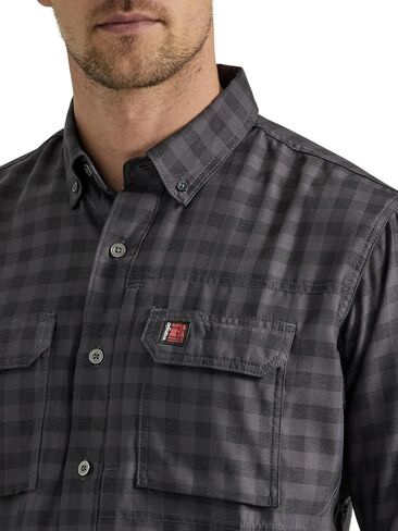 قميص عمل Wrangler Riggs Workwear للرجال مقاوم للهب بجيبين in Kuwait