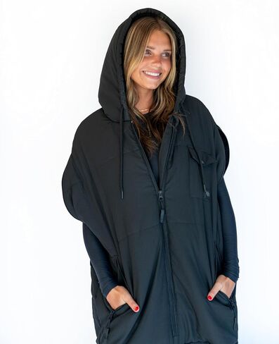 IGLU Outfitters Wearable Sleeping Bag Long Puffer Jacket Stadium Sack Camping Sports Stadiums Poncho Blanket in Saudi Arabia