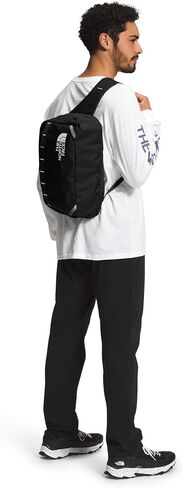 The North Face Base Camp Voyager Sling، أزرق شادي/أزرق داكن، مقاس واحد in Saudi Arabia