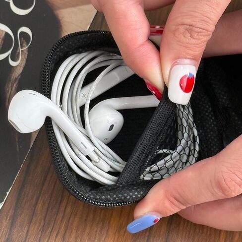 حقيبة ملحقات سماعة الرأس المحمولة المقاومة للصدمات وبطاقة الذاكرة وكابل USB وحقيبة تخزين سماعة الرأس، 7.5 * 7.5 * 3 سم in Kuwait