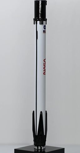 SpaceX Falcon 9 Crew Dragon Rocket Model Spacecraft Decoration Desktop Office Art Ornaments for ages 12 in Saudi Arabia