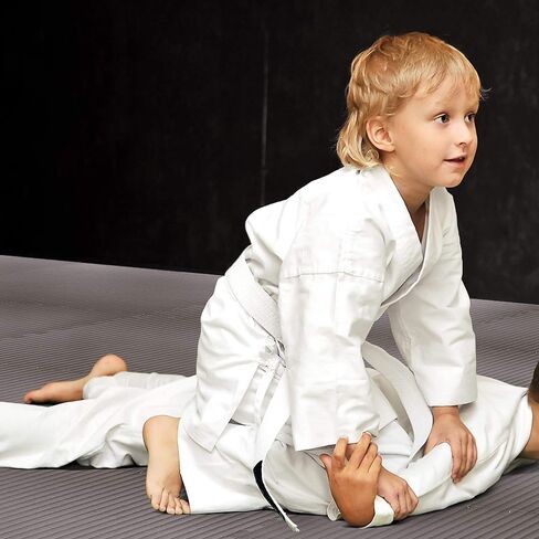 نحن نبيع سجادة تمارين سميكة من إسفنج EVA للفنون القتالية بسمك 3/4 بوصة، نمط تاتامي، بلاط أرضيات متشابك لصالة الألعاب الرياضية المنزلية، الفنون القتالية المختلطة، سجادات مضادة للتعب، 60.96 سم × 60.96 سم in Kuwait