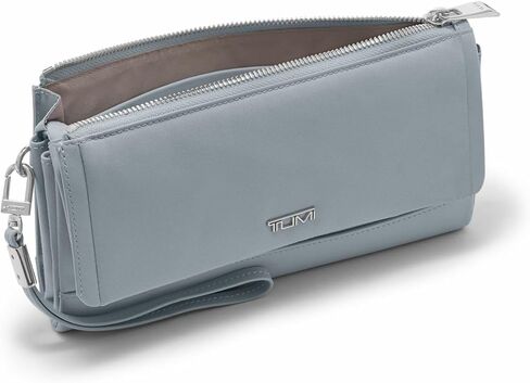 TUMI - محفظة سفر فوياجير - حامل بطاقات للنساء - بيتروت، بيتروت، محفظة سفر, جذر الشمندر, One Size, محفظة سفر in Saudi Arabia