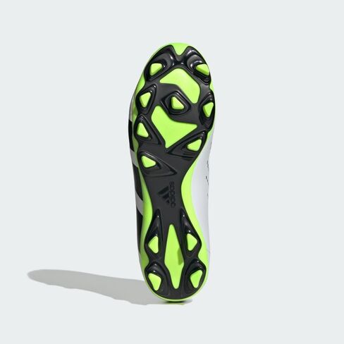 حذاء adidas Predator Accuracy.4 مرن بدون رباط أرضي أسود/أبيض/فريق شوك وردي للرجال 9، للنساء 10 متوسط in Saudi Arabia