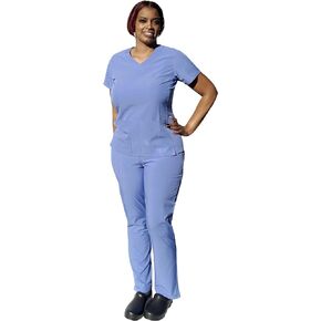مجموعة ANGIE UNIFORMS YOGAFLEX Scrubs للنساء. ألياف لدنة جانبية 2 جيوب علوية / 5 جيوب سروال فرك. مجموعة فرك ناعمة وقابلة للتمدد.