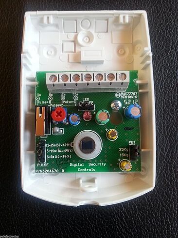 تايكو سيفتي برودكتس DSC LC100PI جهاز كشف الأشعة تحت الحمراء الرقمي مع مناعة للحيوانات الأليفة in Kuwait