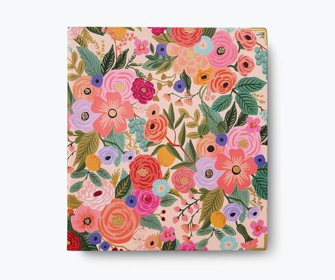 شركة RIFLE PAPER CO. غلاف كلاسيكي | مجلد ثلاثي الحلقات مقاس 1 بوصة مع غطاء زهري مصور ناعم الملمس، يحمل 175 صفحة، و3 فواصل مبوبة و6 ملصقات لاصقة، وزوايا معدنية معززة، وحفلات الحديقة in Kuwait