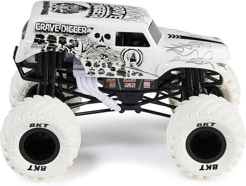 Monster Jam, Official Grave Digger Monster Truck, Collector Die-Cast Vehicle, 1:24 Scale in Saudi Arabia
