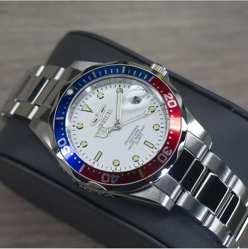 Invicta Men's 8933 Pro Diver Analog Display Quartz Silver Watch in Saudi Arabia