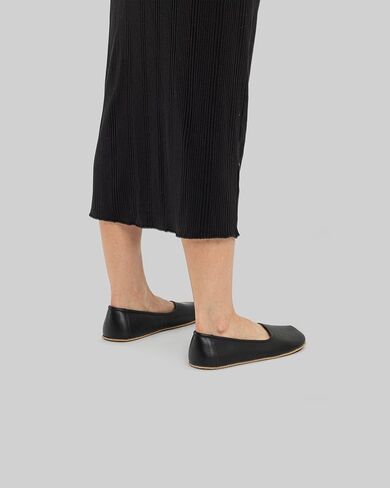 Tulip Black Color Artisan Handcrafted Genuine Leather Zero Drop Barefoot Flat Ballet Shoes for Women Wide Toe Box Flexible Sole Lightweight Breathable Eco-Friendly Grounding Minimalist Shoes in Saudi Arabia