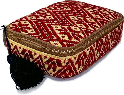 Toiletry bag "Belinda", made by Jühue Artesanal, Handmade toiletry bag made in Mexico, Red toiletry bag, Hand embroidery, Embroidery toiletry bag, Mexican embroidery, Embroidered toiletry bag in Saudi Arabia