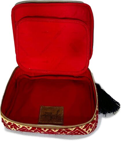 Toiletry bag "Belinda", made by Jühue Artesanal, Handmade toiletry bag made in Mexico, Red toiletry bag, Hand embroidery, Embroidery toiletry bag, Mexican embroidery, Embroidered toiletry bag in Saudi Arabia