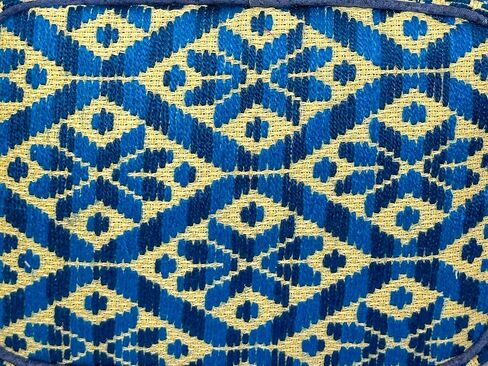 حقيبة أدوات الزينة "Belinda" من صنع Jühue Artesanal، حقيبة أدوات الزينة المصنوعة يدويًا في المكسيك، حقيبة أدوات الزينة الزرقاء، التطريز اليدوي، حقيبة أدوات الزينة المطرزة، التطريز المكسيكي، حقيبة أدوات الزينة المطرزة in Saudi Arabia