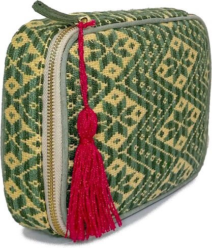 Toiletry bag "Belinda", made by Jühue Artesanal, Handmade toiletry bag made in Mexico, Green toiletry bag, Hand embroidery, Embroidery toiletry bag, Mexican embroidery, Embroidered toiletry bag in Saudi Arabia