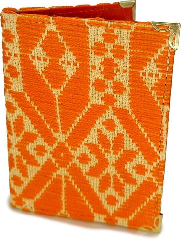 Passport holder "Nazaria", made by Jühue Artesanal, Yellow Passport holder, Hand embroidery, Unique piece, Embroidered passport holder, Mexican embroidery, Made in Mexico, Handmade in Saudi Arabia